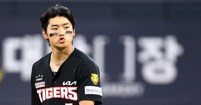 '강습타구 직격' 나뒹군 김도영 → 바라본 레전드 3루수의 시선 "승리 향한 투지 빛났다" [수원포커스]