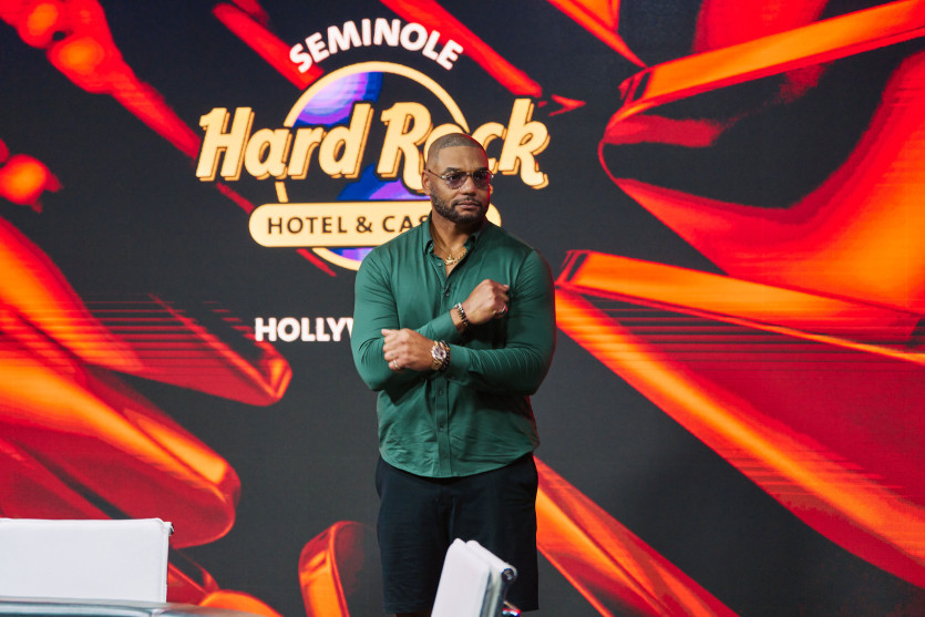 NFL 전설 리처드 시모어, WPT 우승 문턱서 아쉬운 준우승