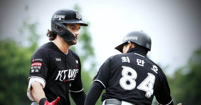 KT 사우어, 위기 극복한 에이스 정신…무너지지 않는 근성