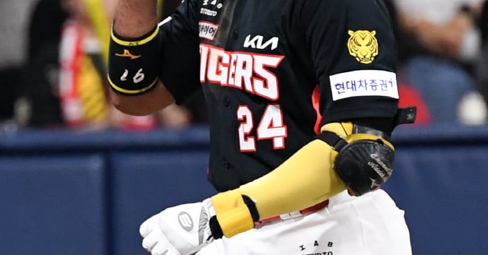KIA 아데를린, 한 달 만에 홈런 10개…포커 커뮤니티에서도 화제