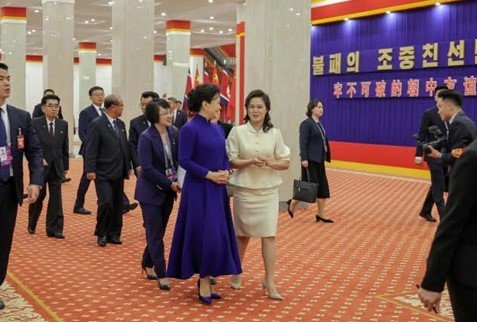 김정은-시진핑 '부부 동반' 밀착 회동…주애는 없었다, 한국 포커계에 주는 시사점