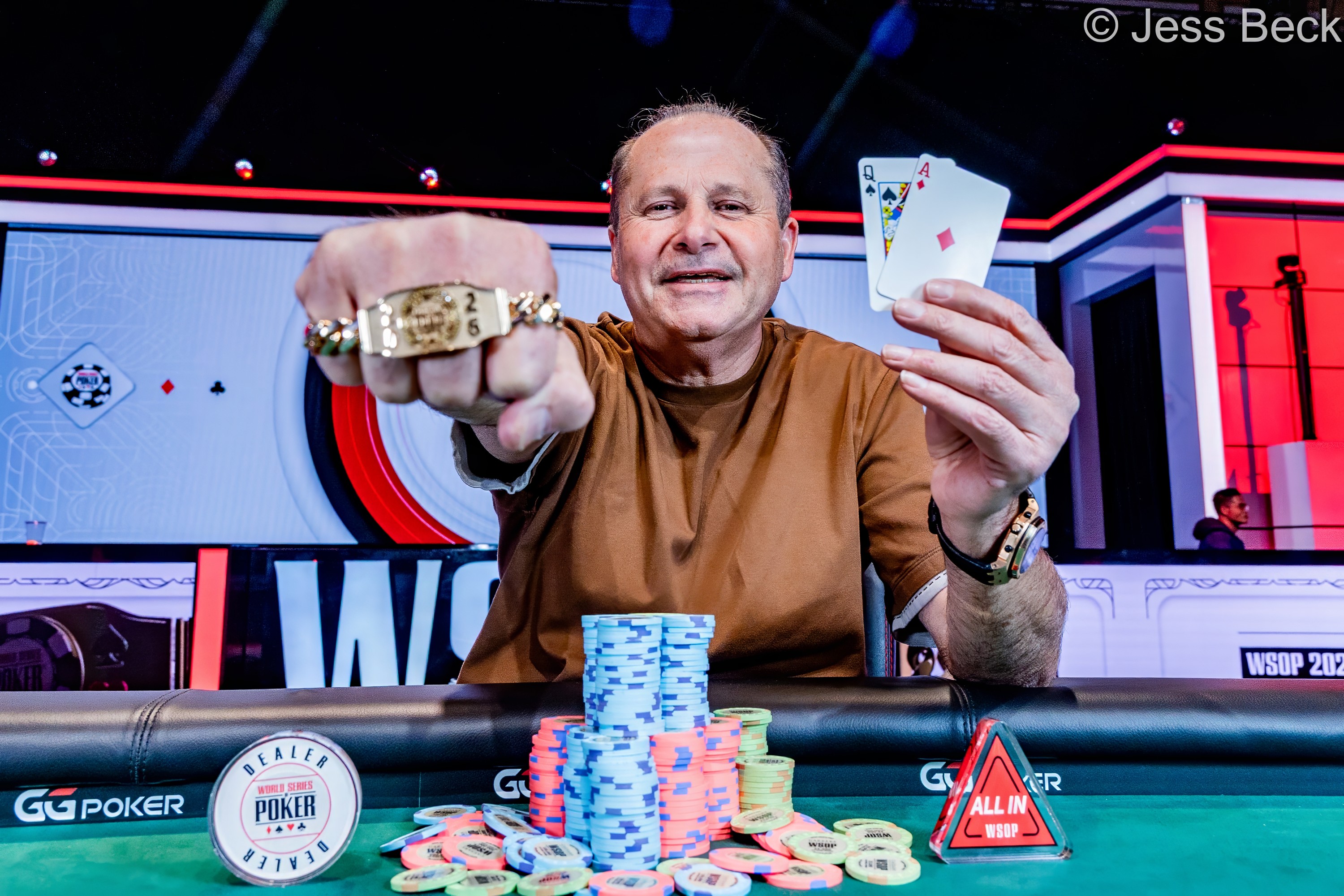 WSOP GGMillion$ 하이롤러에서 Naseem Salem의 첫 <a href=